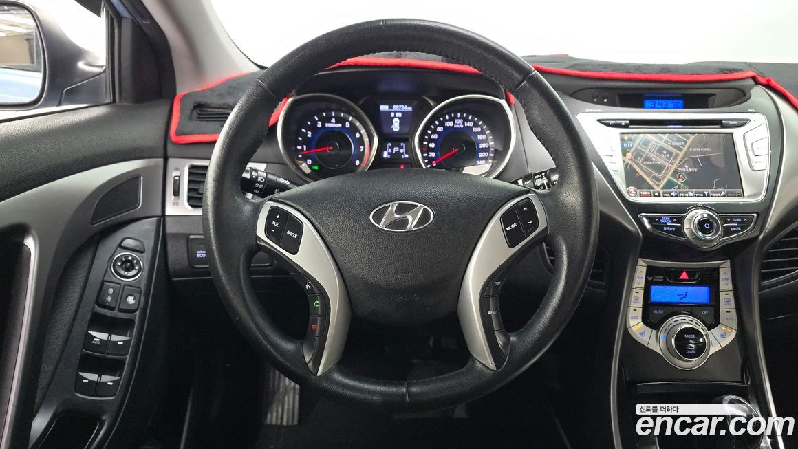 Hyundai AVANTE 2011