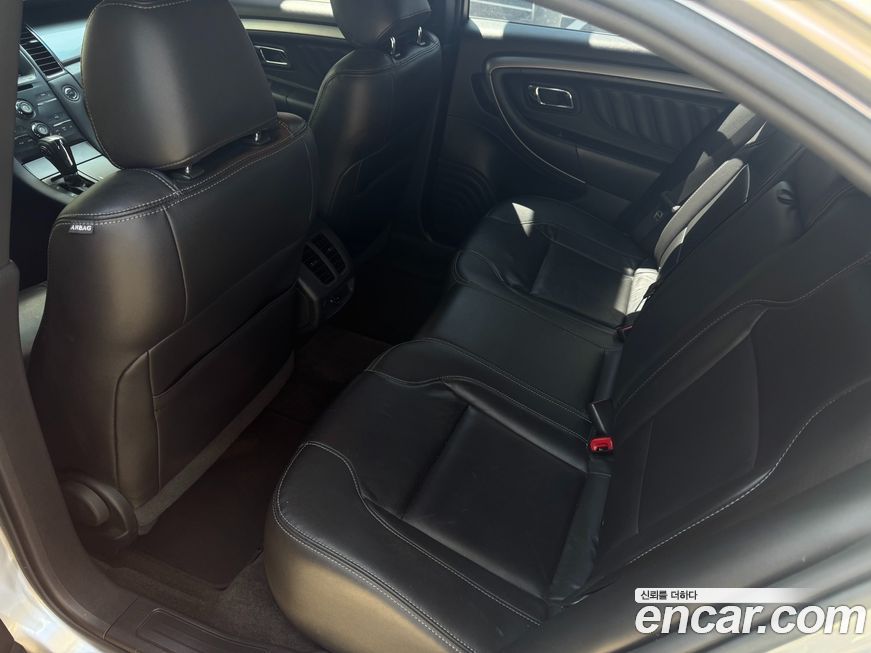 Ford Taurus 2013