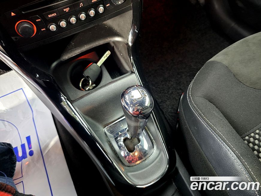 Citroen-DS DS3 2012