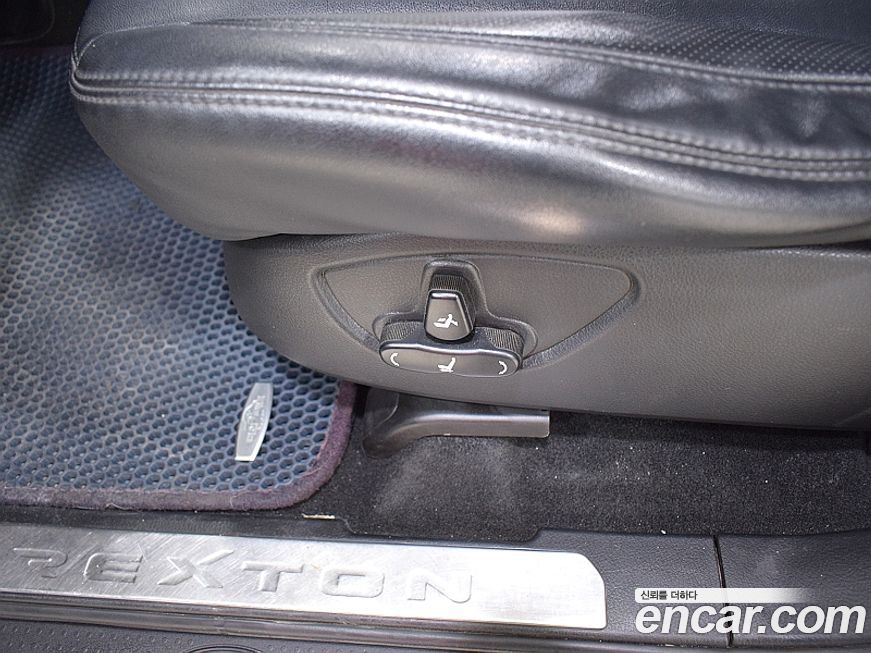 KG_Mobility_Ssangyong Rexton 2013