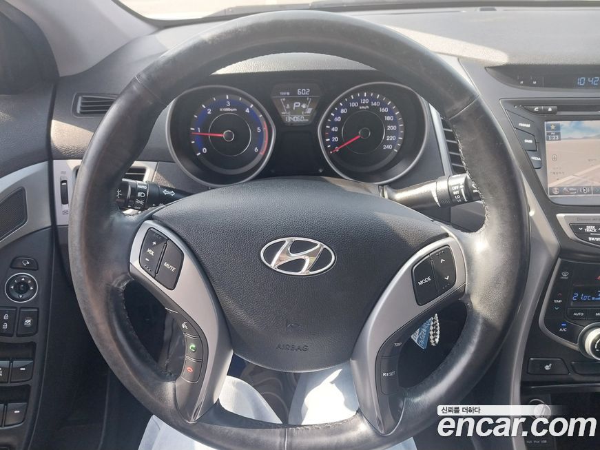 Hyundai AVANTE 2015