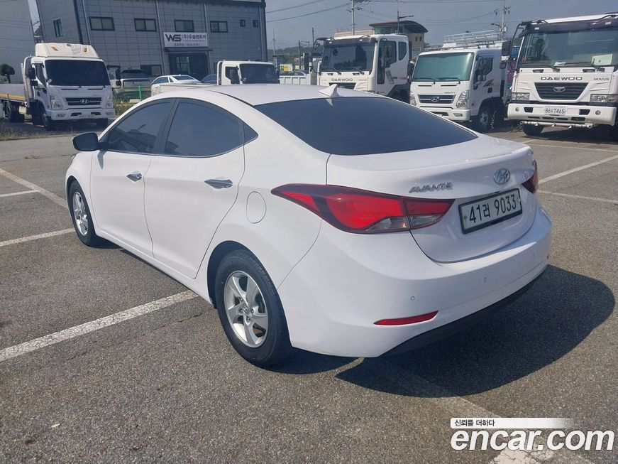 Hyundai AVANTE 2015