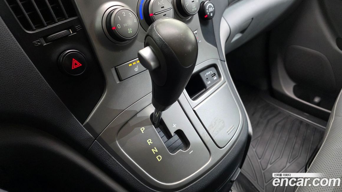 Hyundai Starex 2012