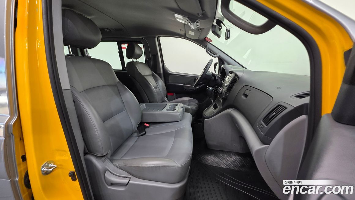 Hyundai Starex 2012