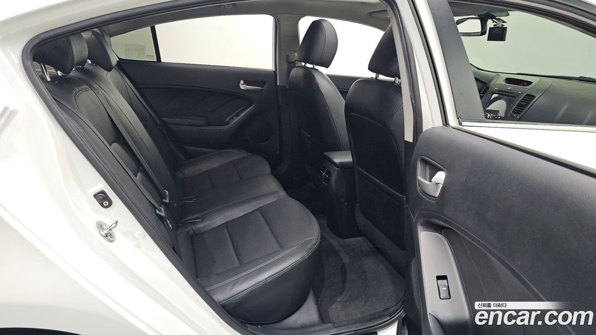 Kia K3 2015