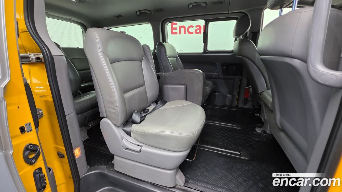 Hyundai Starex 2012