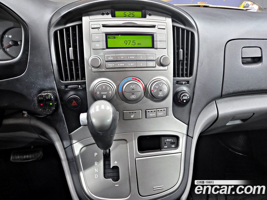 Hyundai Starex 2015