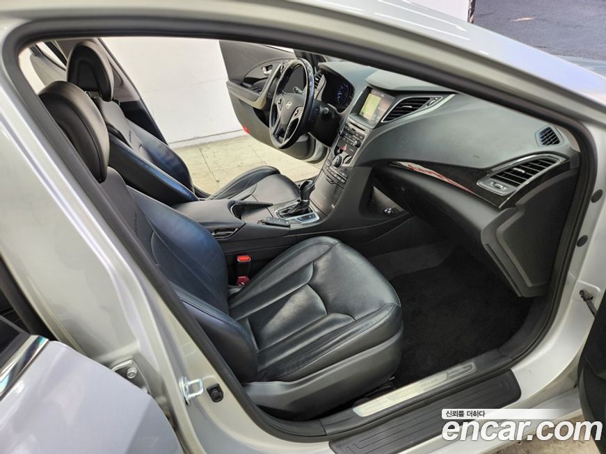 Hyundai Grandeur 2016