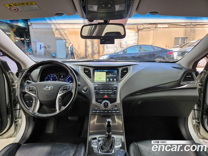 Hyundai Grandeur 2016