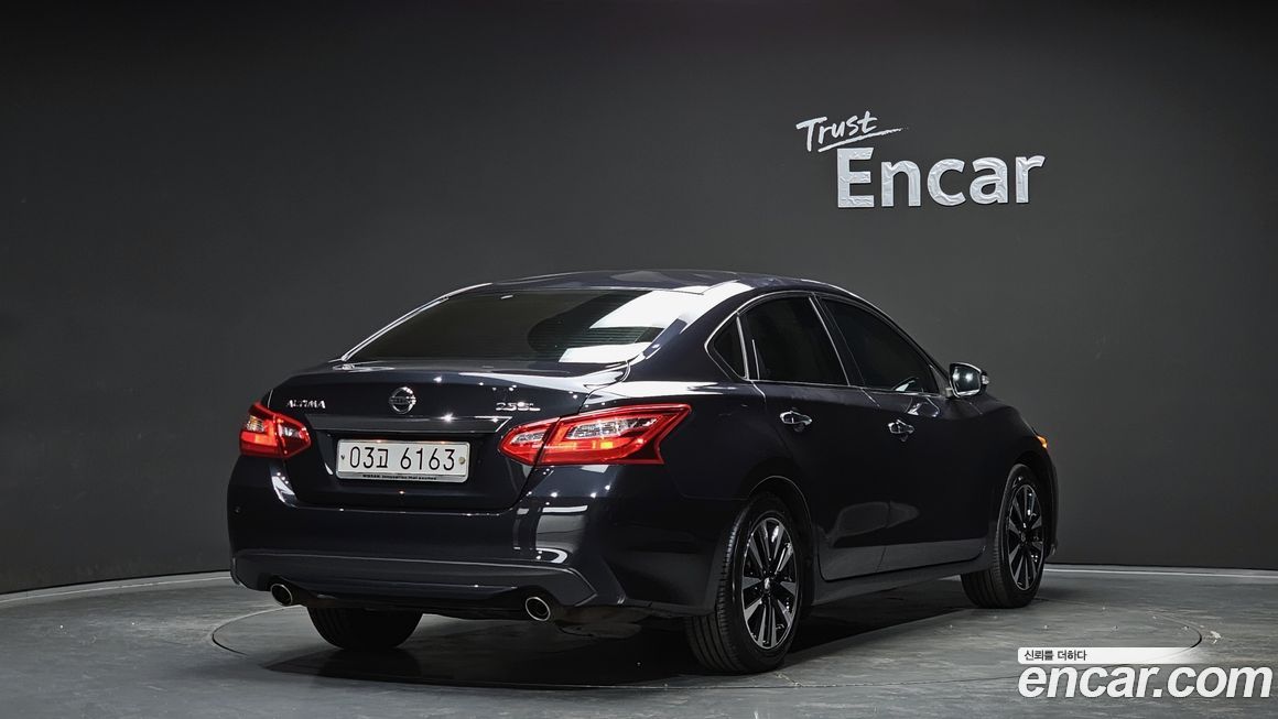 Nissan Altima 2017