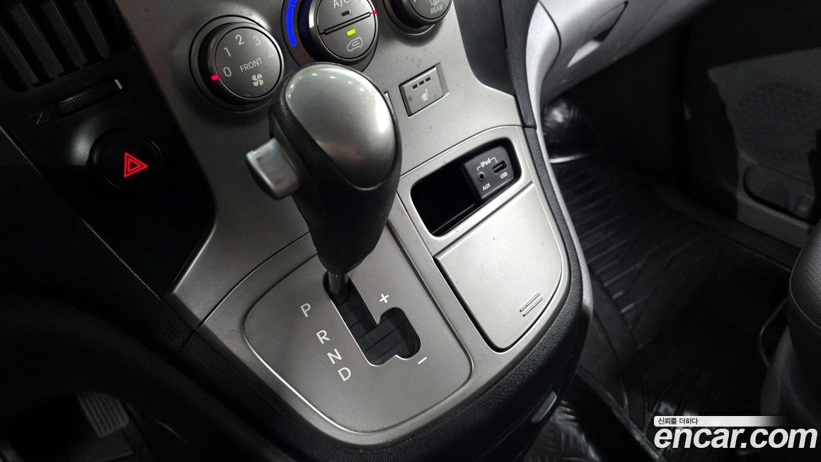 Hyundai Starex 2016