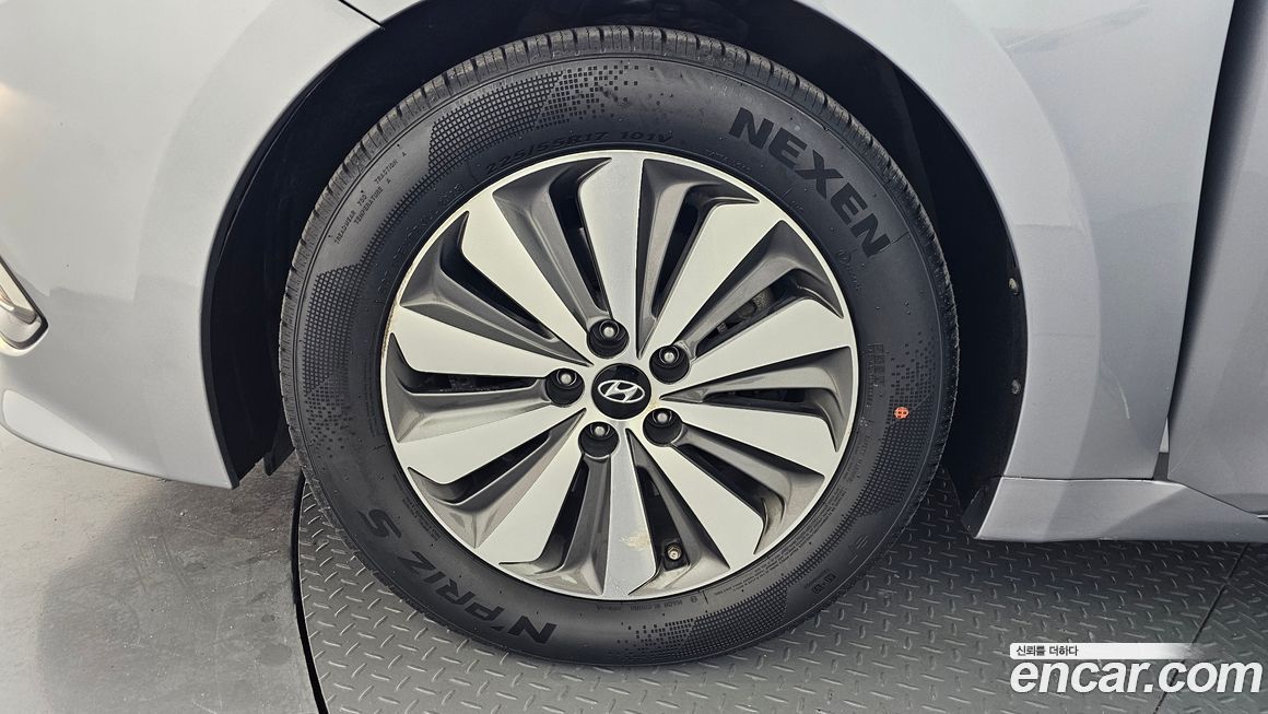 Hyundai Grandeur 2016