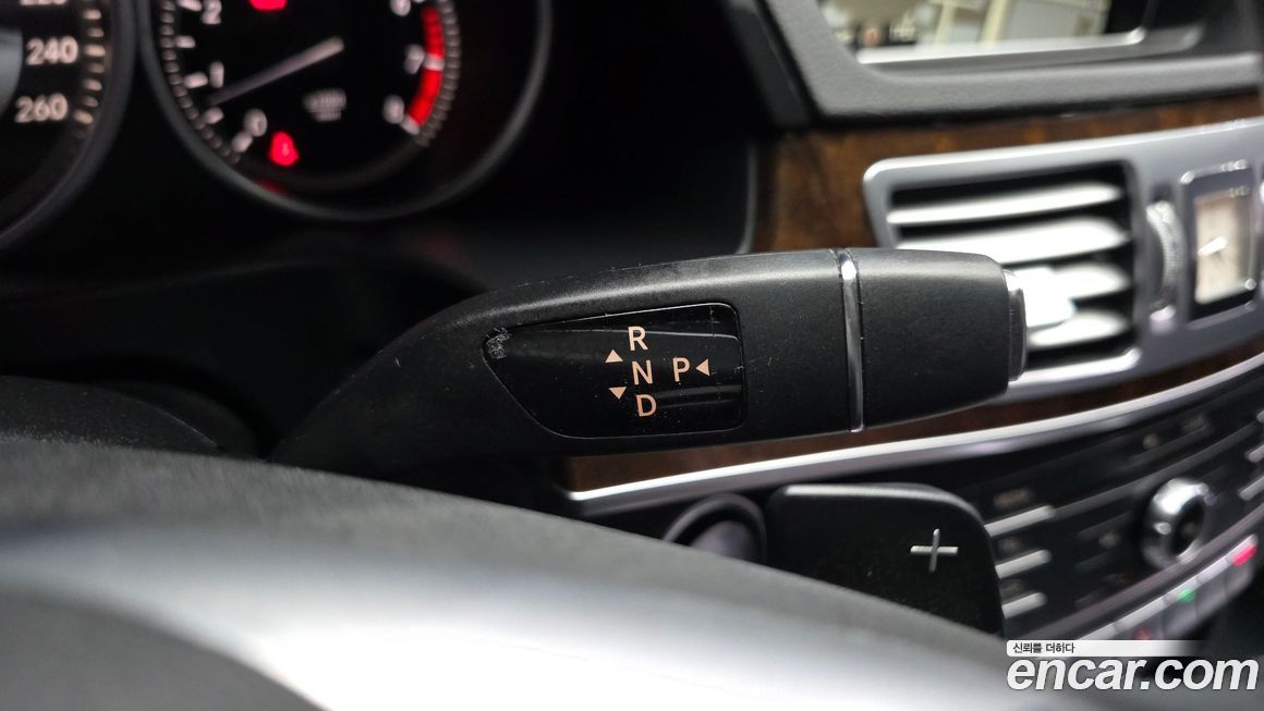 Mercedes-Benz E-Class 2016