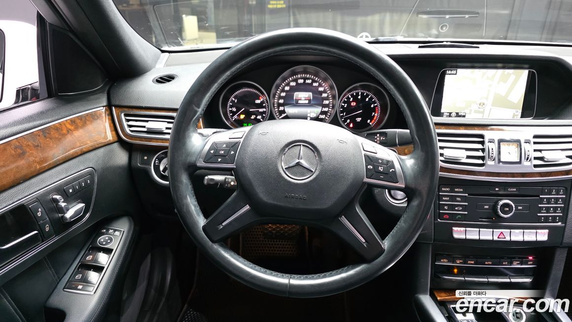 Mercedes-Benz E-Class 2016