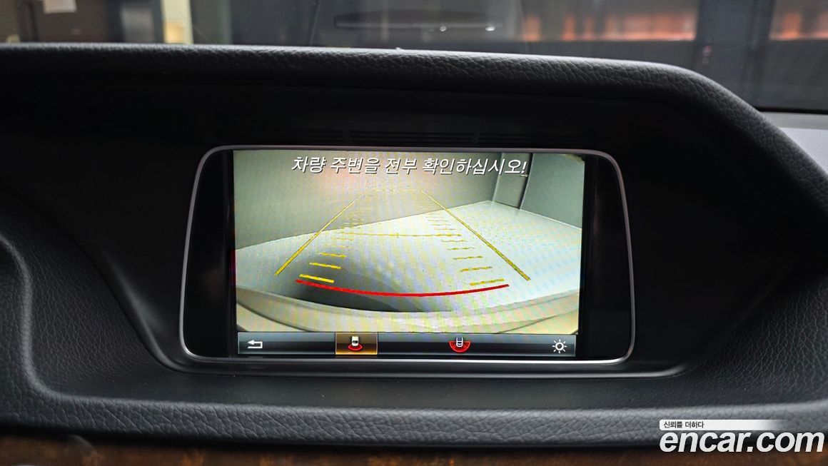 Mercedes-Benz E-Class 2016