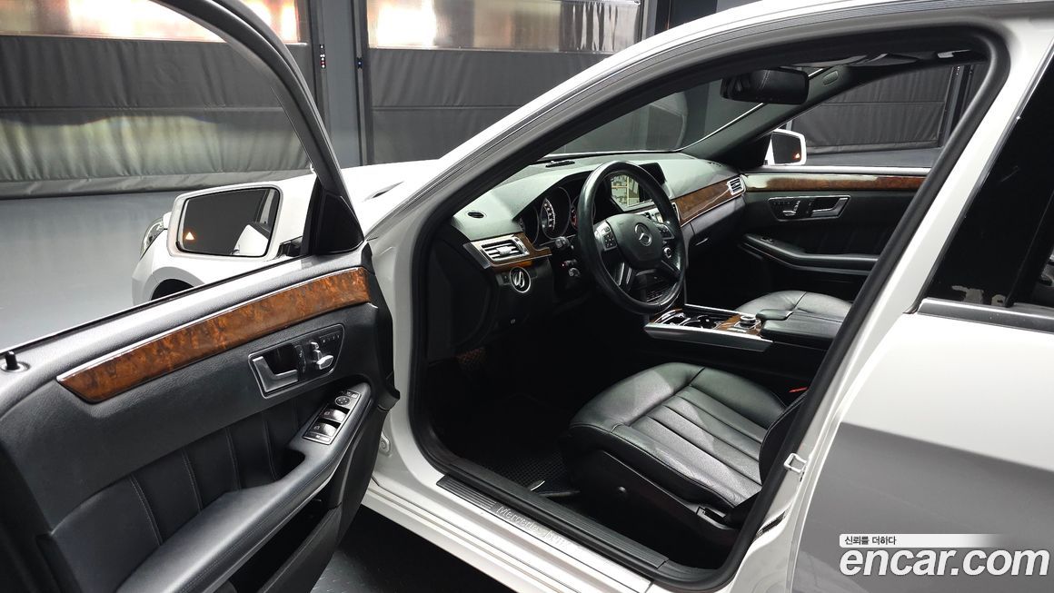 Mercedes-Benz E-Class 2016