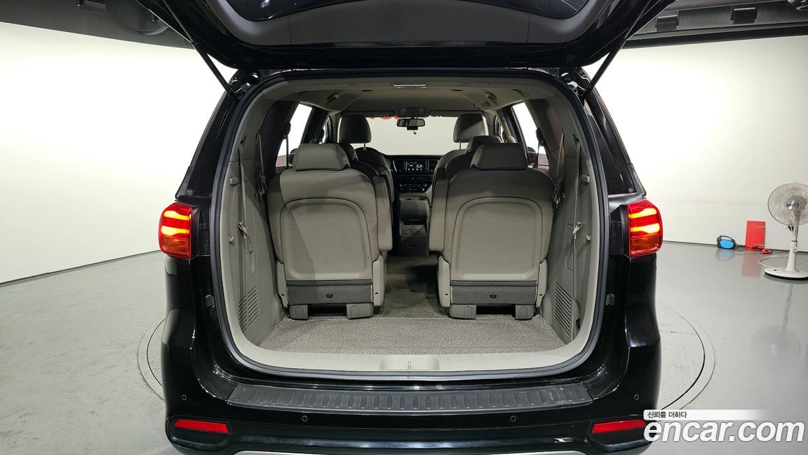 Kia Canival 2019