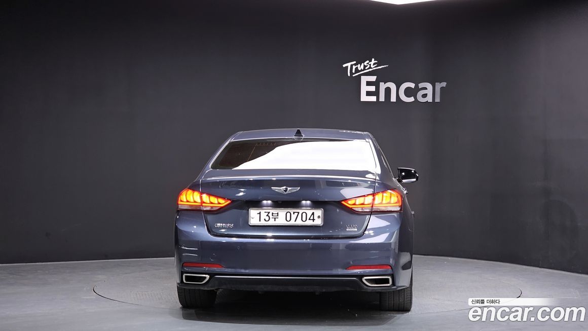 Hyundai Genesis 2016