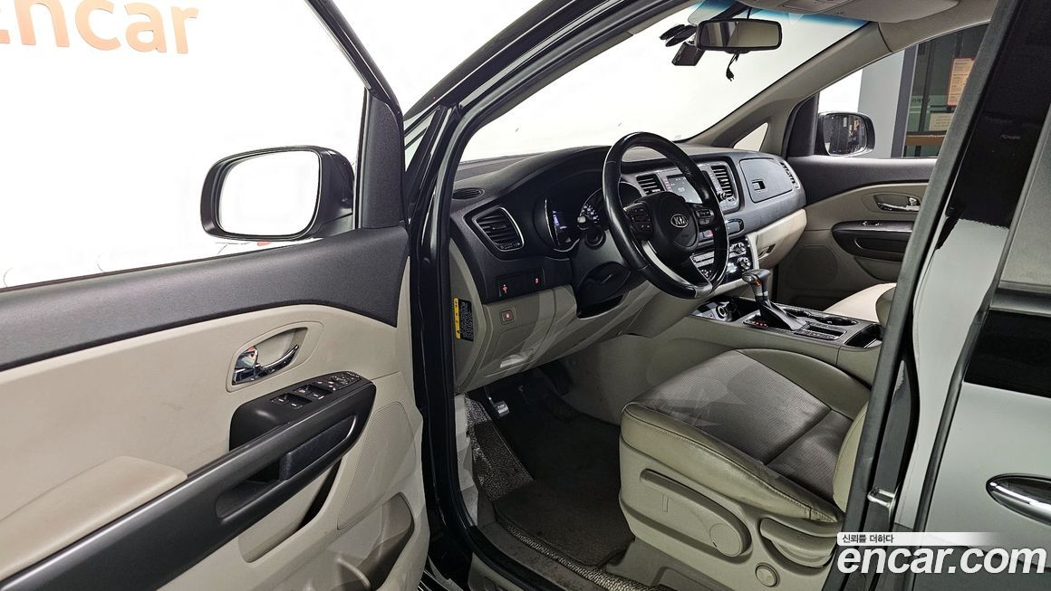 Kia Canival 2019