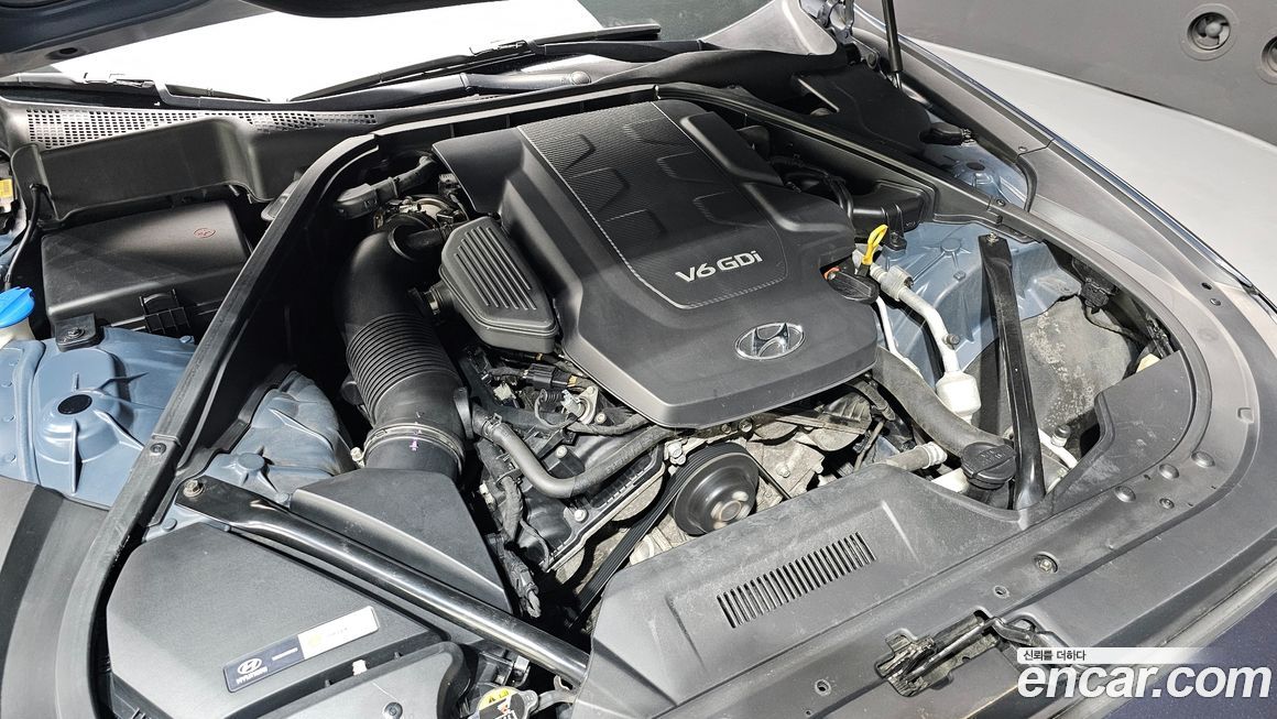 Hyundai Genesis 2016