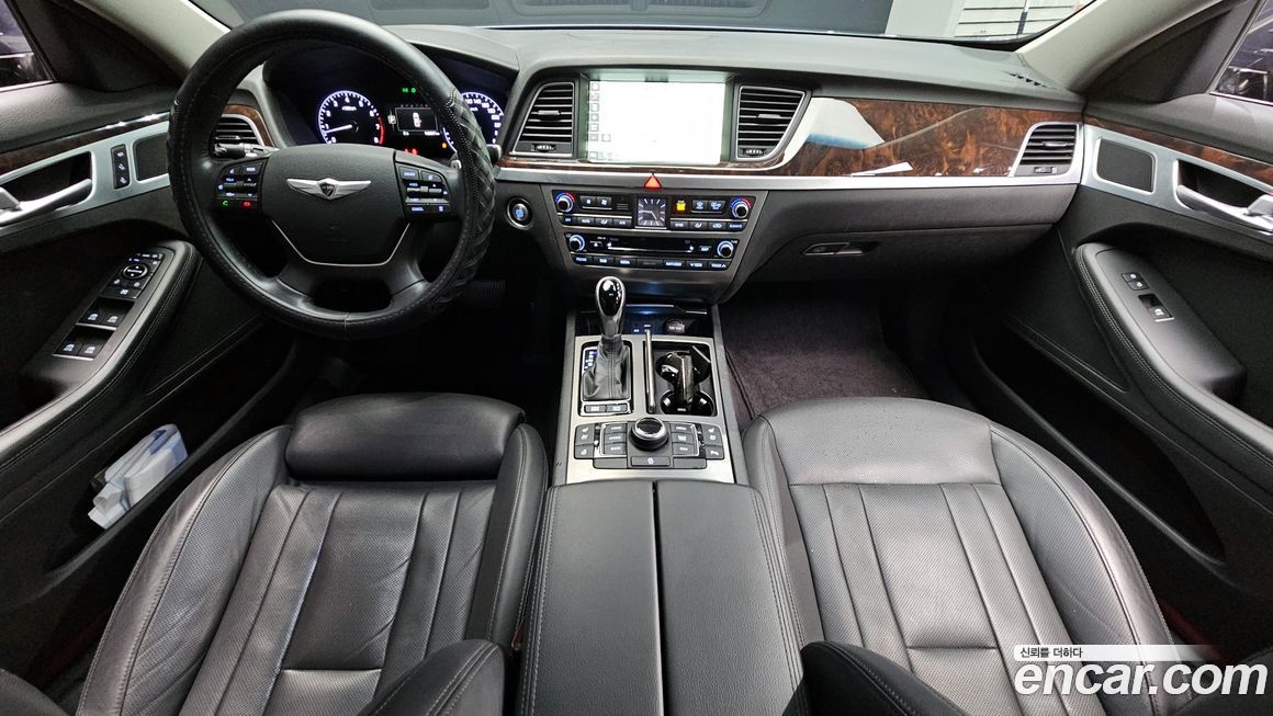 Hyundai Genesis 2016