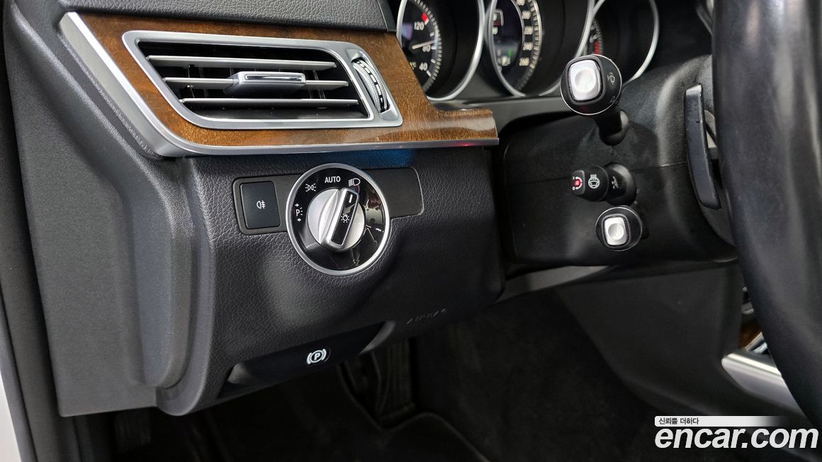 Mercedes-Benz E-Class 2016