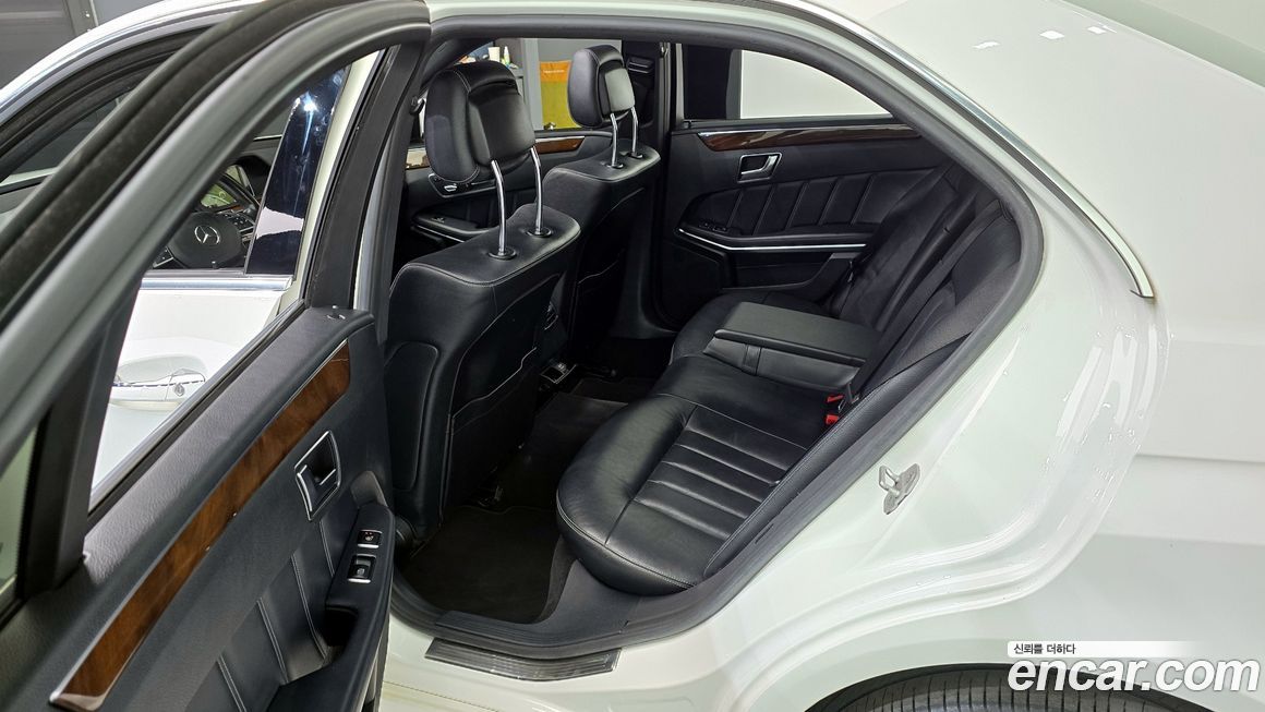 Mercedes-Benz E-Class 2016
