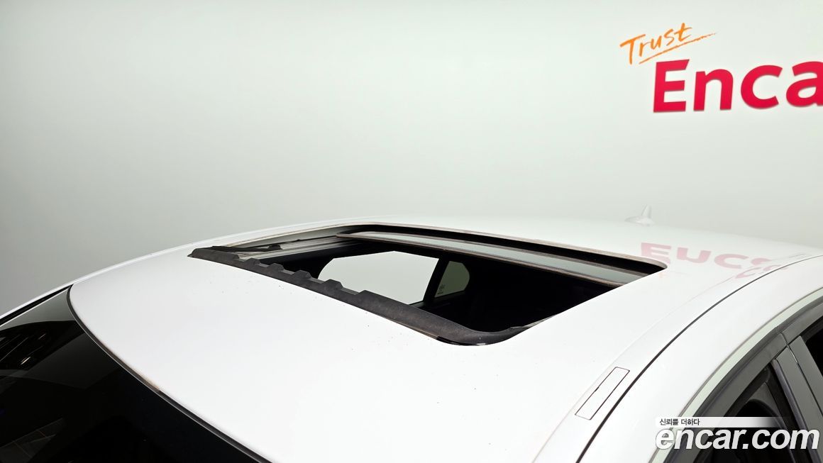 Mercedes-Benz E-Class 2016