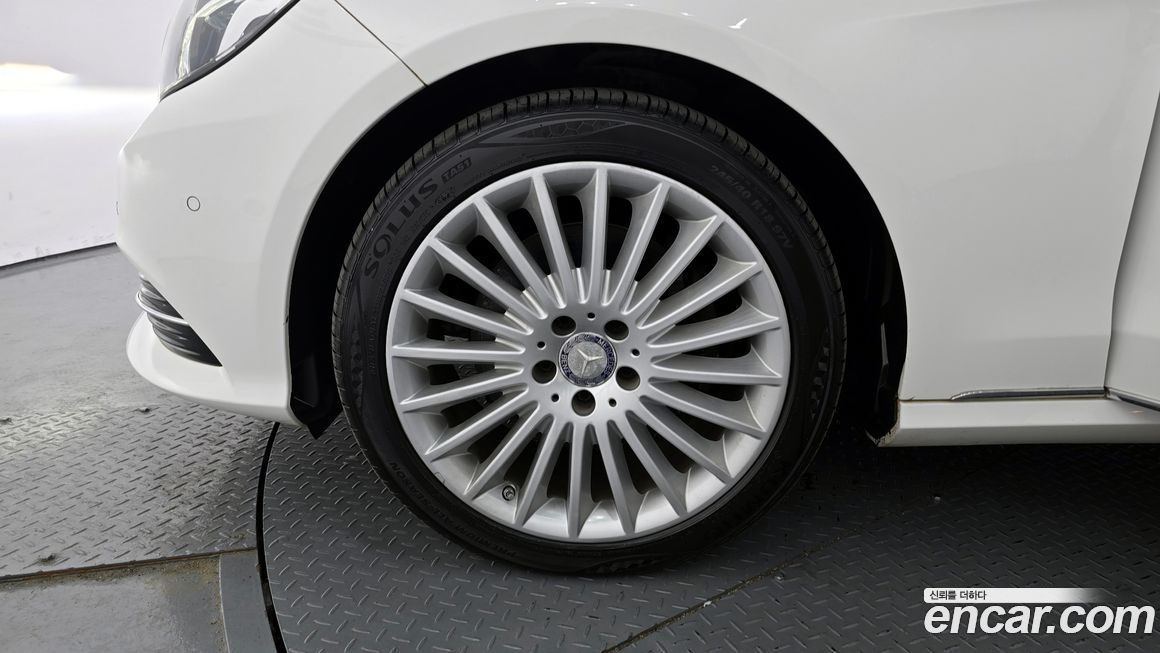 Mercedes-Benz E-Class 2016