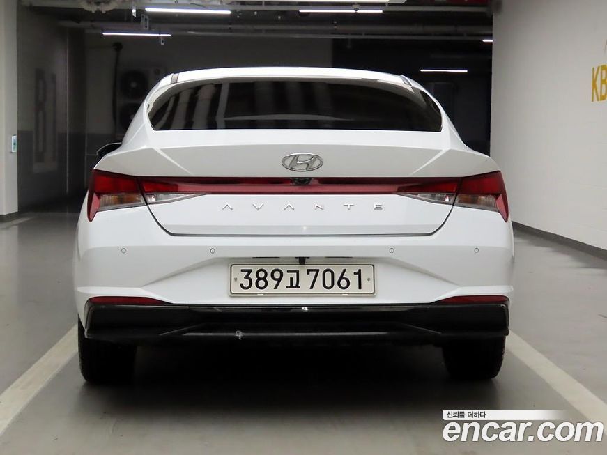 Hyundai AVANTE 2022