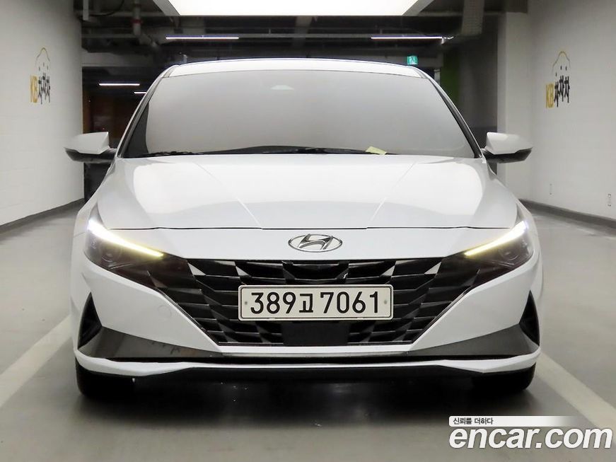 Hyundai AVANTE 2022