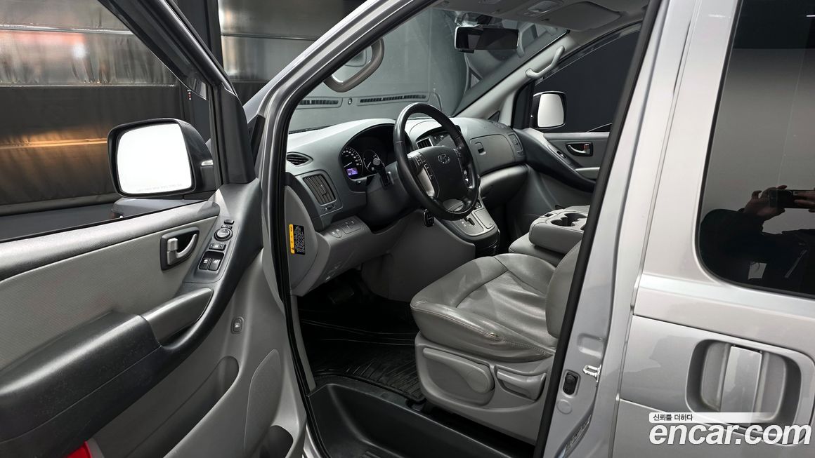 Hyundai Starex 2018