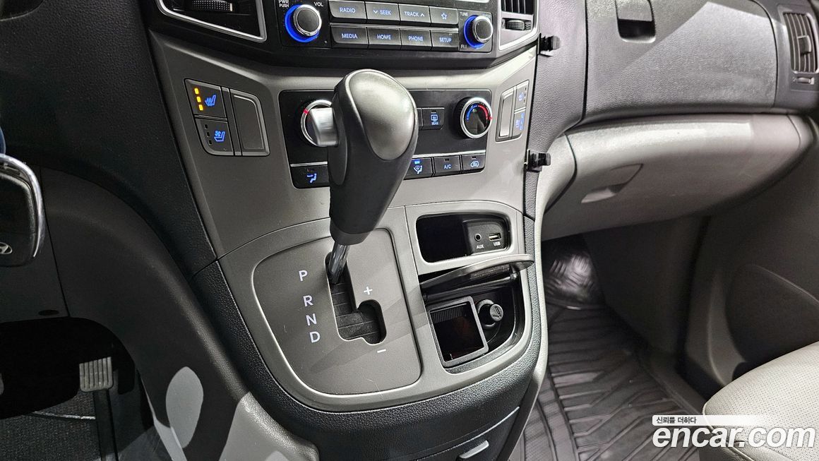 Hyundai Starex 2021