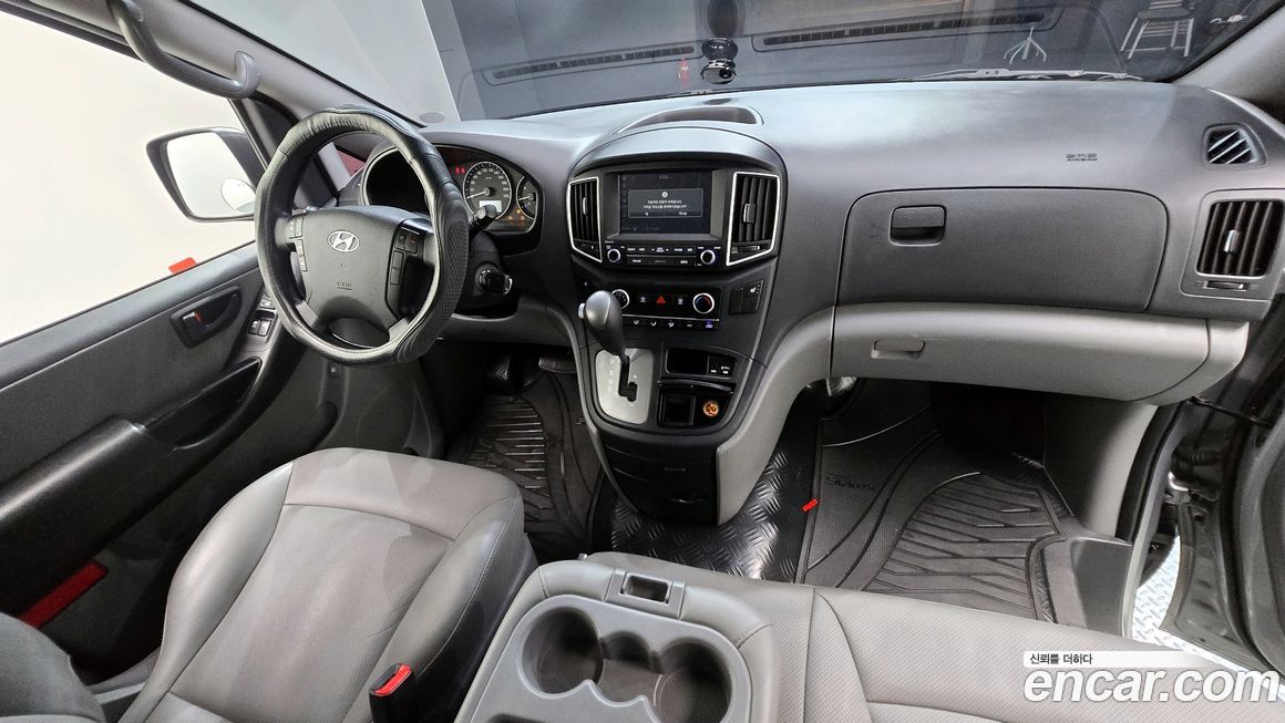 Hyundai Starex 2018
