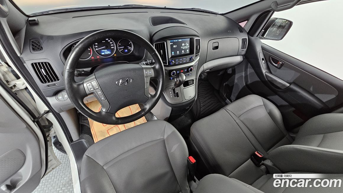 Hyundai Starex 2021