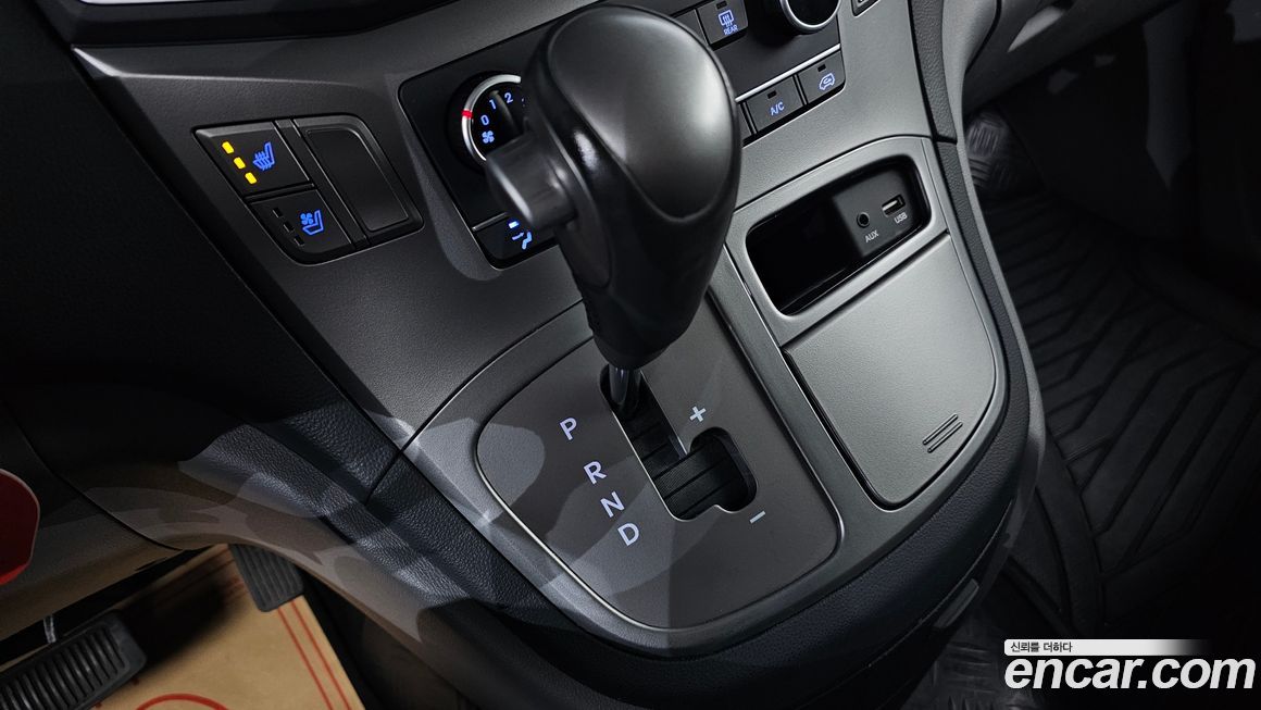 Hyundai Starex 2021