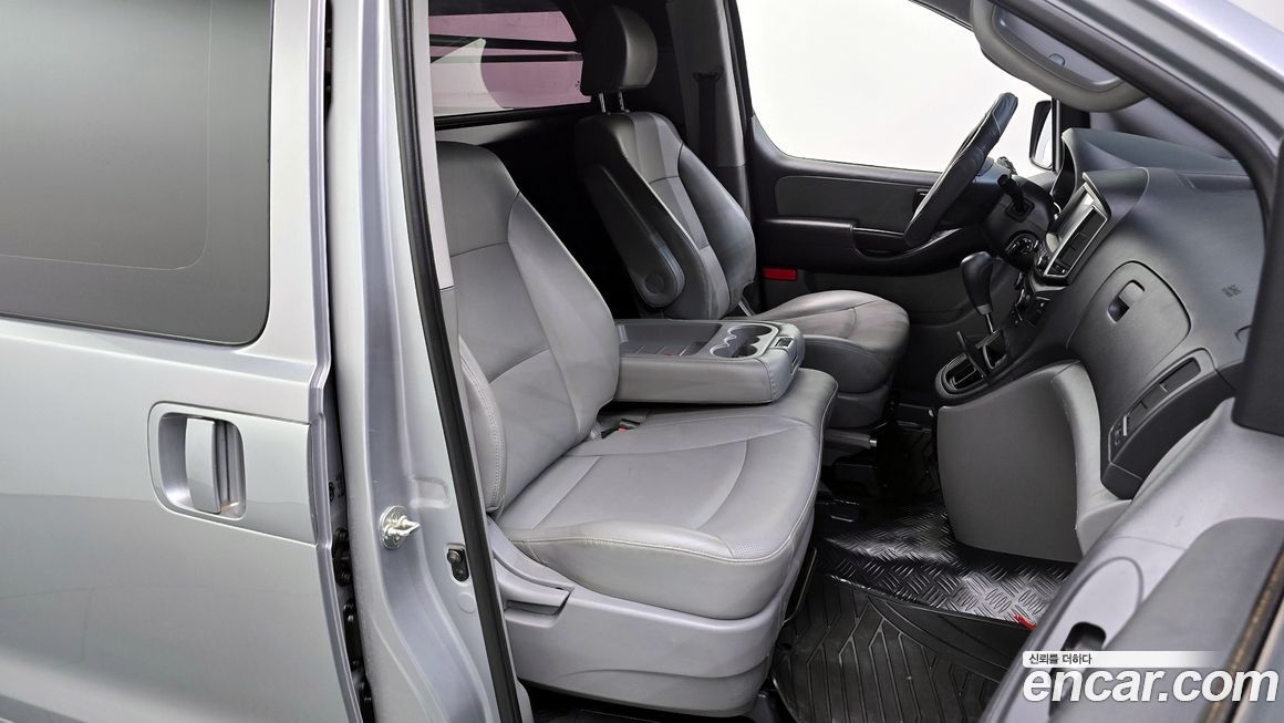 Hyundai Starex 2018