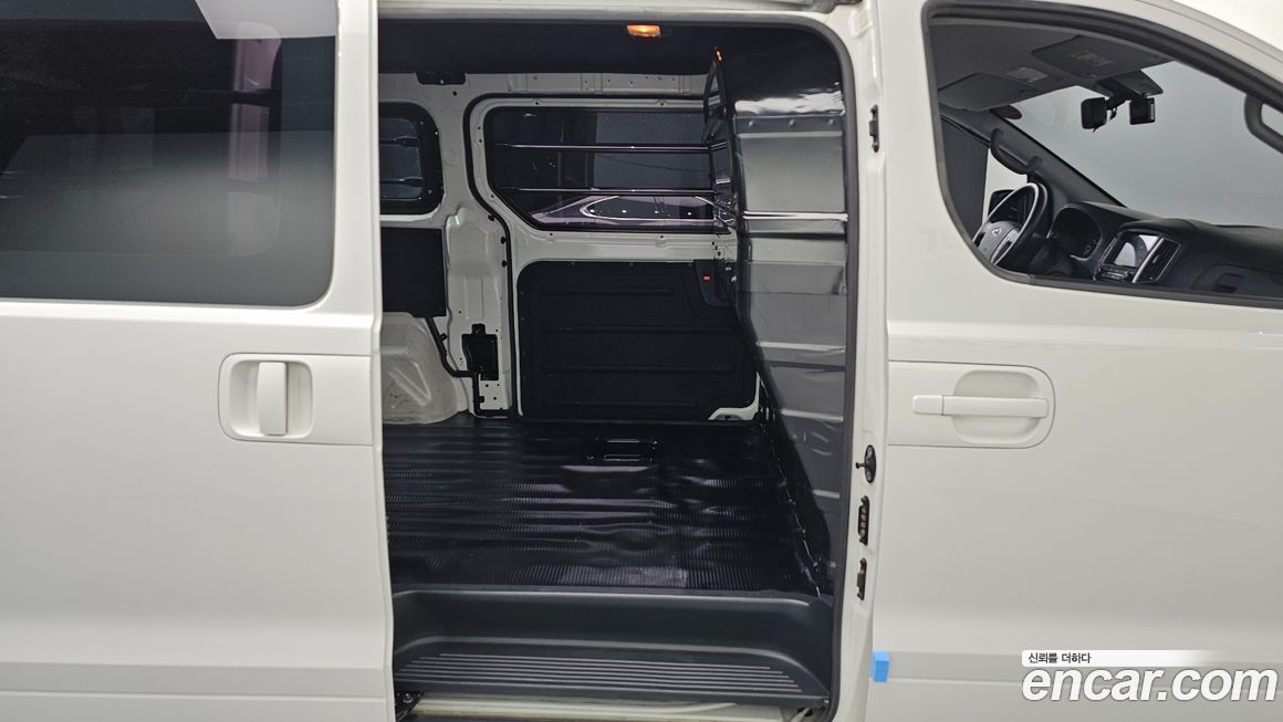 Hyundai Starex 2021