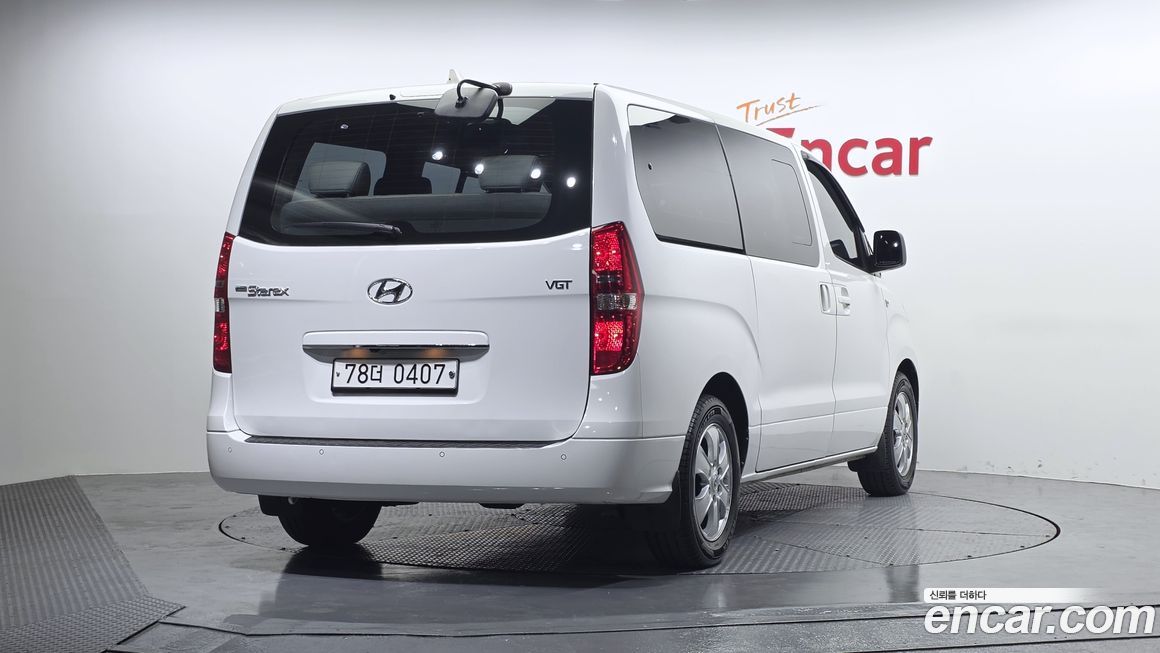 Hyundai Starex 2019