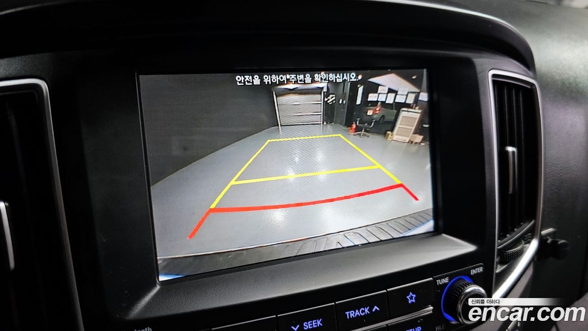 Hyundai Starex 2021