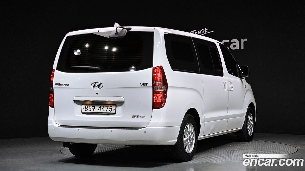Hyundai Starex 2021
