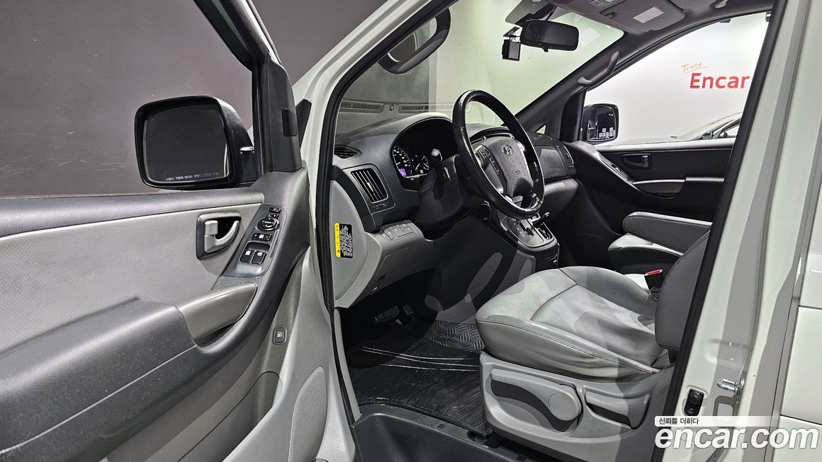 Hyundai Starex 2021