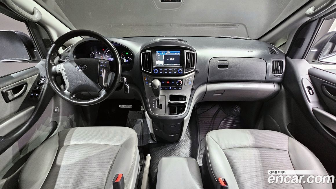 Hyundai Starex 2021