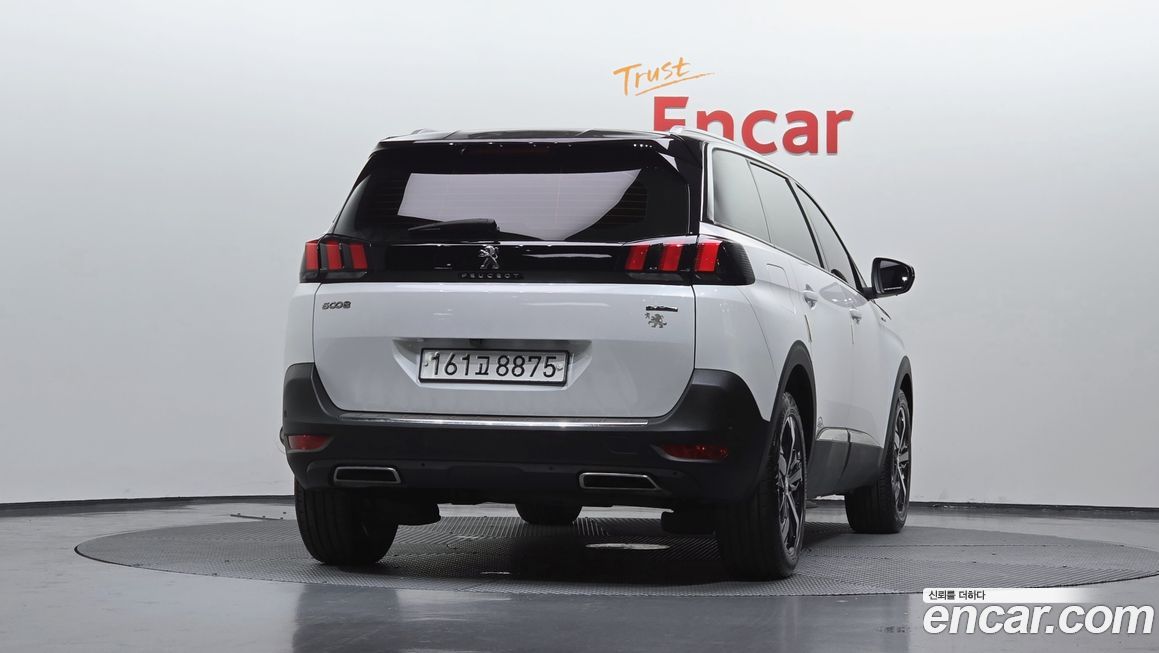 Peugeot 5008 2020