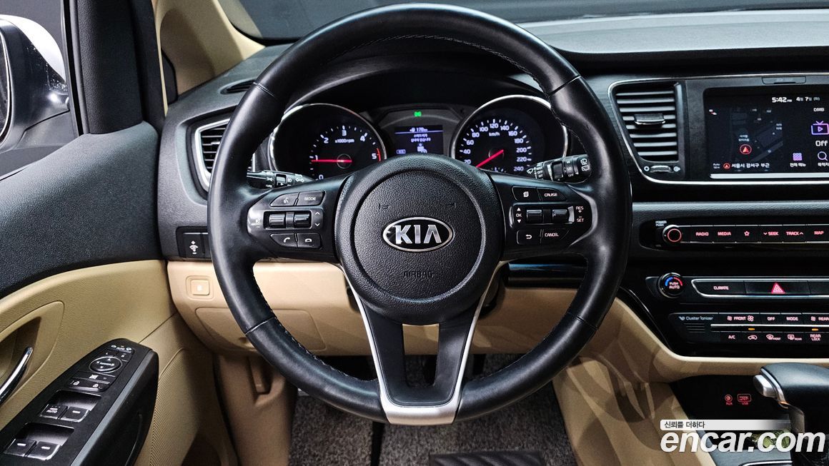 Kia Canival 2019