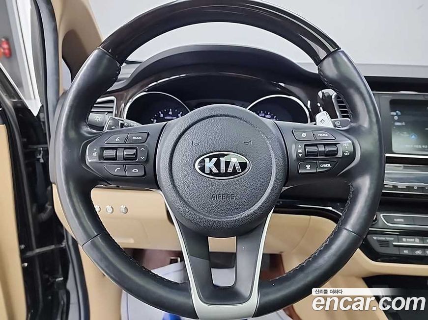 Kia Canival 2019