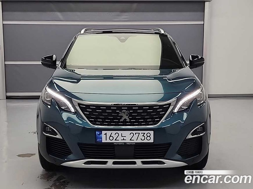 Peugeot 5008 2021