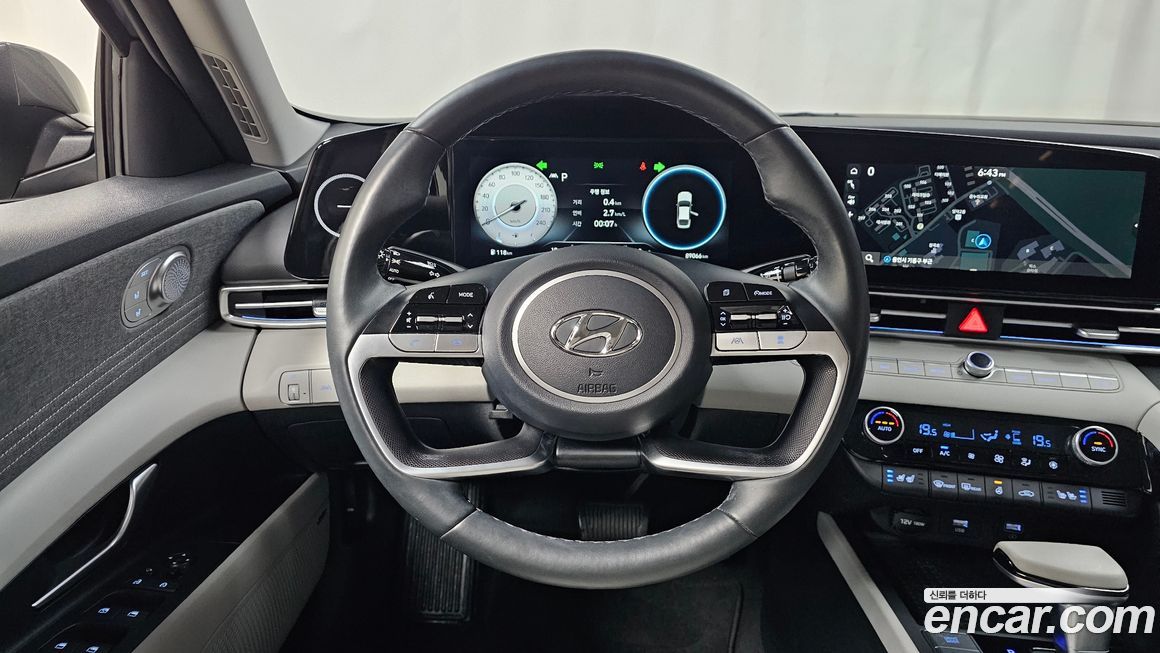 Hyundai AVANTE 2021