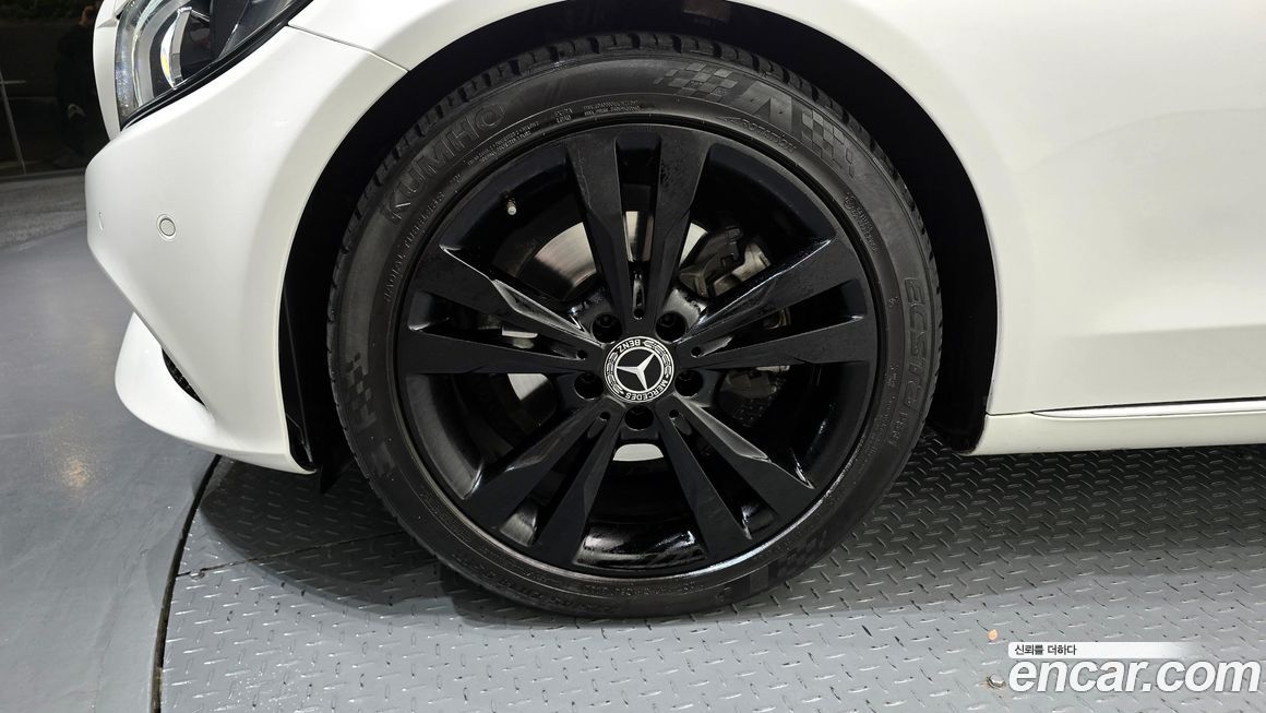 Mercedes-Benz C-Class 2018