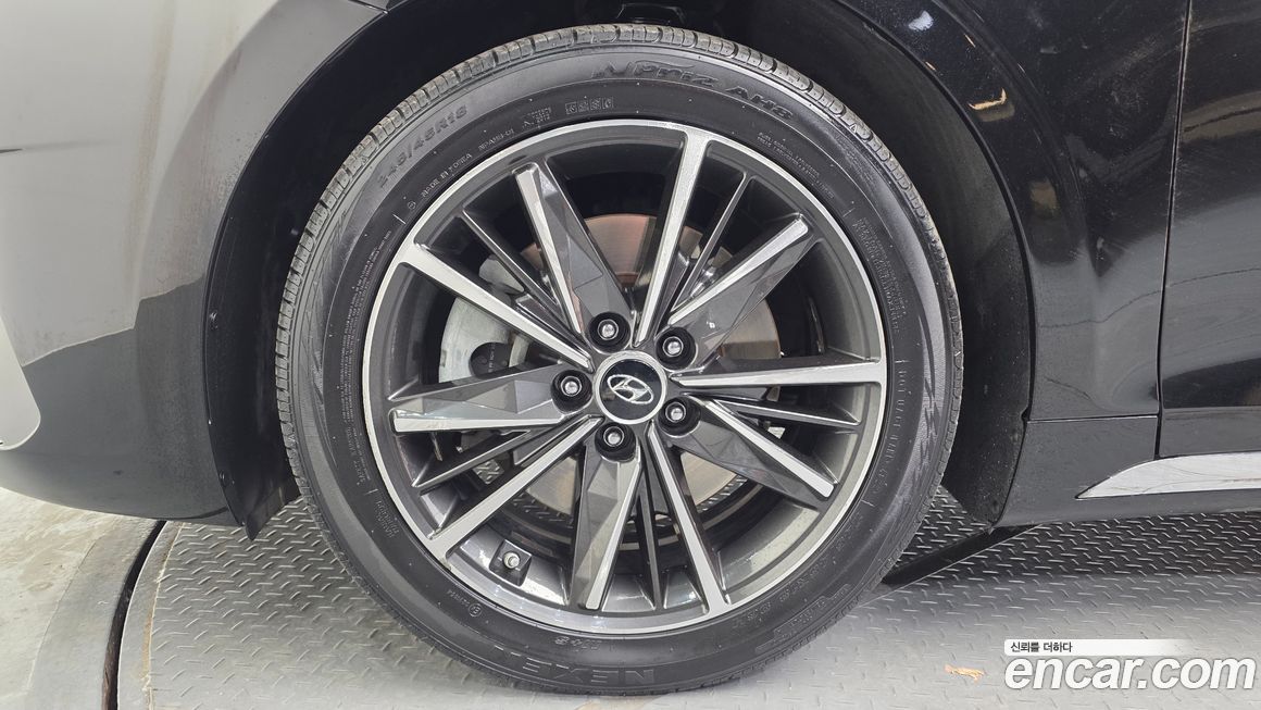 Hyundai Grandeur 2020